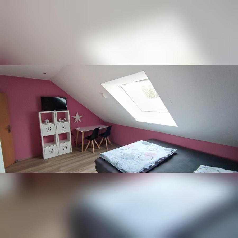 Ferienwohnung -Auszeit-Sayn Бендорф Экстерьер фото